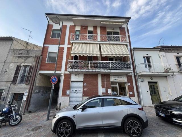 Appartamento in vendita di 150 m² in Via Umberto I, 32