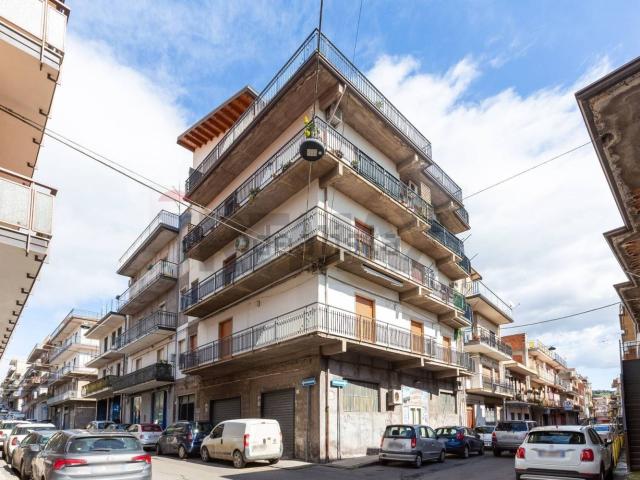 Appartamento in vendita di 150 m² in Via Ugo Foscolo, 4