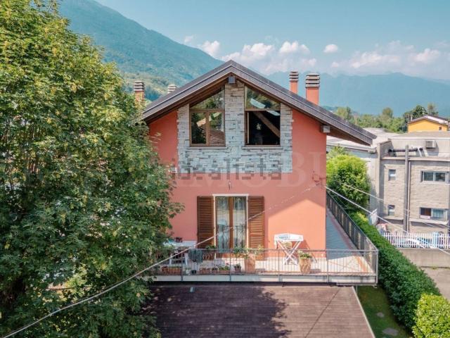 Appartamento in vendita di 150 m² in Via Verta, 23