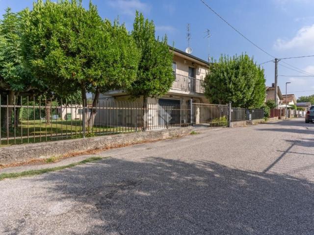Appartamento in vendita di 150 m² in Via XXV Aprile, 3