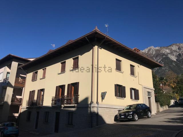 Appartamento in vendita di 150 m² in Via Zuccola, 1