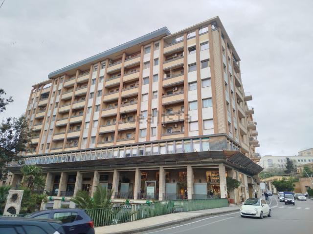 Appartamento in vendita di 150 m² in Viale Conte Testasecca