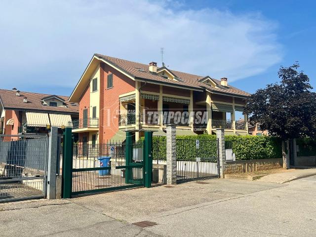 Appartamento in vendita di 150 m² in Viale Maina, 27