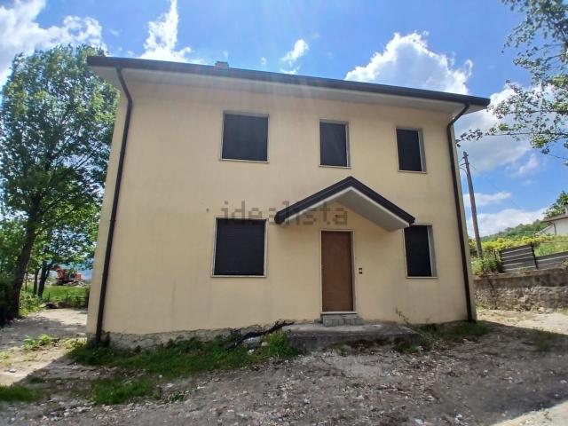 Appartamento in vendita di 150 m² in Contrada Fossati