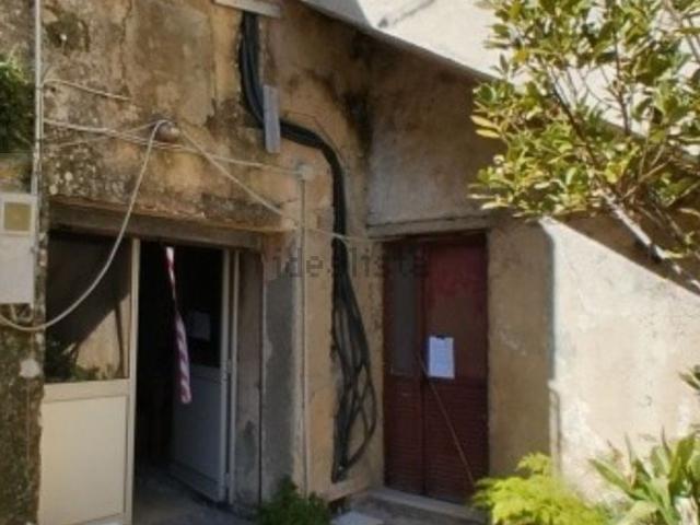 Appartamento in vendita di 150 m² in Contrada Quartarella