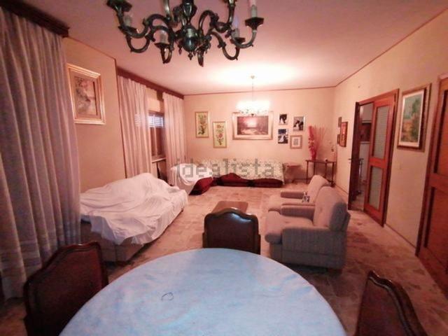 Appartamento in vendita di 150 m² in Corso Commendatore Cinquemani Arcuri
