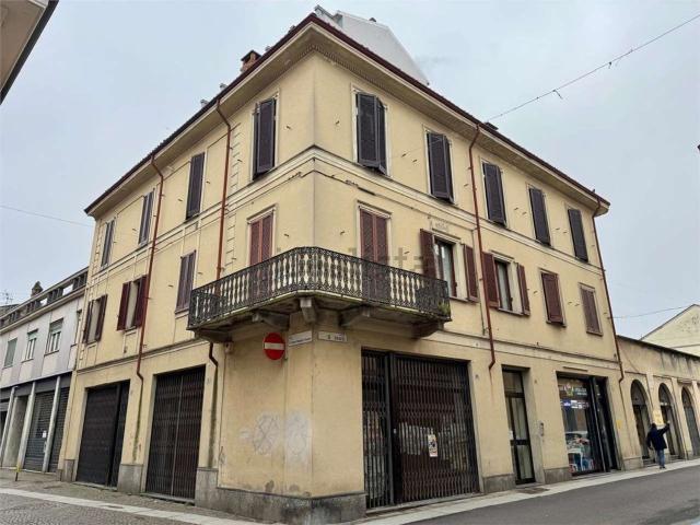 Appartamento in vendita di 150 m² in Corso G. Josti, 42