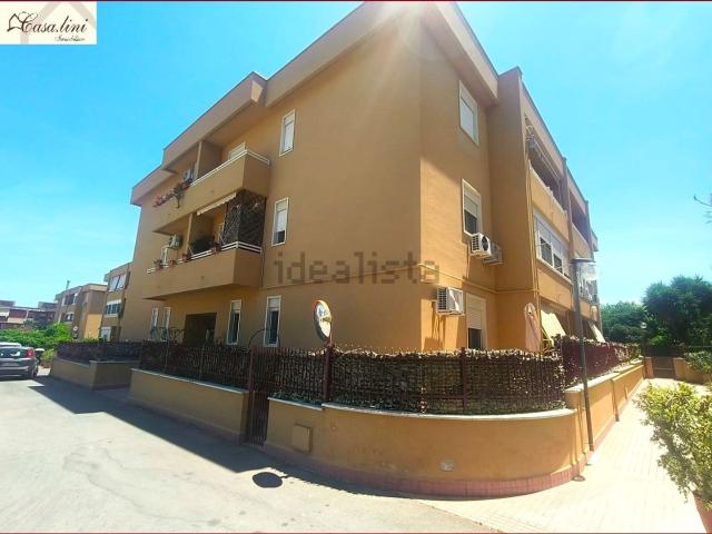 Appartamento in vendita di 150 m² in Largo Antonio Lo Russo, 9
