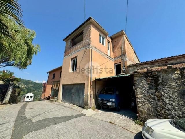 Appartamento in vendita di 150 m² in Località Crova, 15