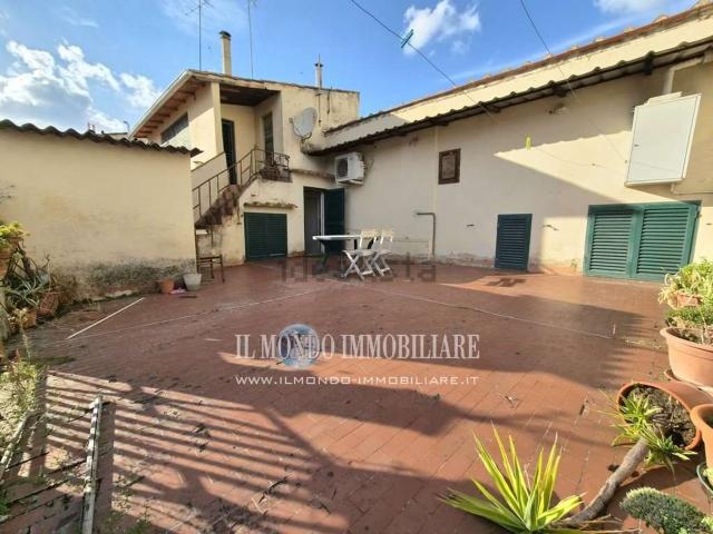 Appartamento in vendita di 150 m² in Piazza Alberti