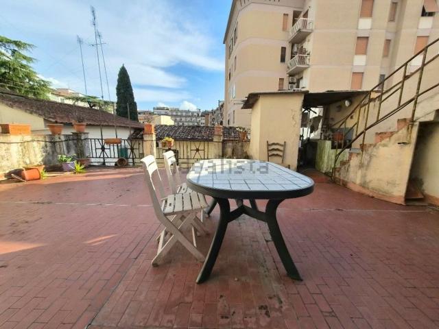 Appartamento in vendita di 150 m² in Piazza Alberti