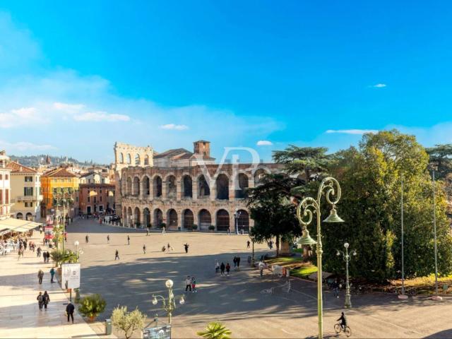 Appartamento in vendita di 150 m² in Via Dietro Listone, 14
