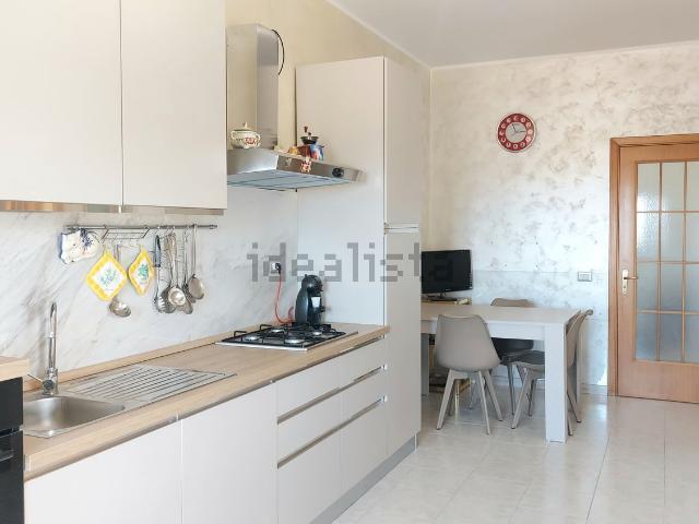 Appartamento in vendita di 150 m² in Piazza Luigi Einaudi, 2