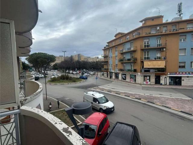 Appartamento in vendita di 150 m² in Piazza Luigi Pierangeli, 33