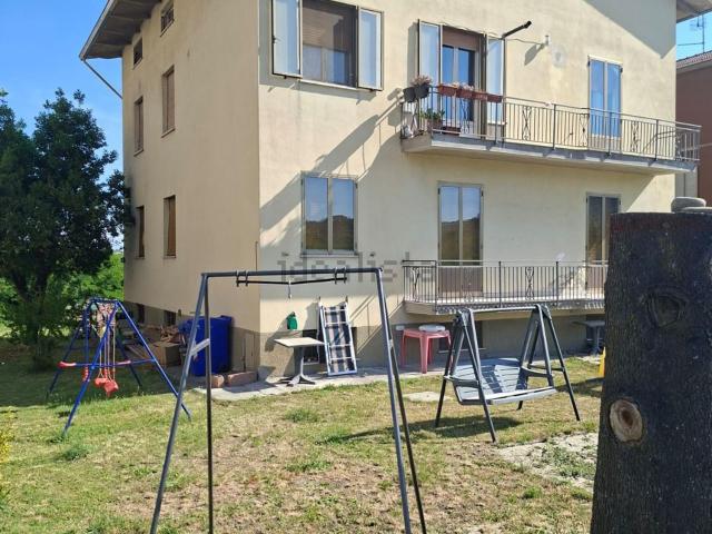 Appartamento in vendita di 150 m² in Strada della Cisa, 61
