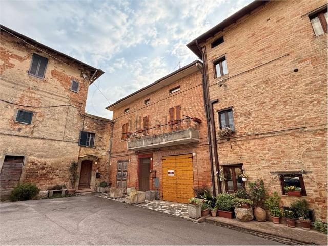 Appartamento in vendita di 150 m² in Strada Sant&apos Enea, 7