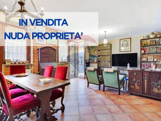 Appartamento in vendita di 150 m² in Strada Statale Località Draghetto, 15