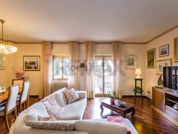 Appartamento in vendita di 151 m² in Via Cavalcanti Guido, 5