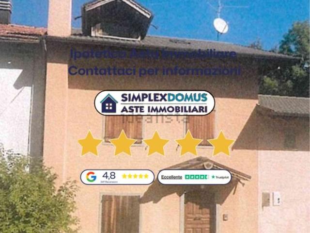 Appartamento in vendita di 151 m² in Via Casa delle Rose