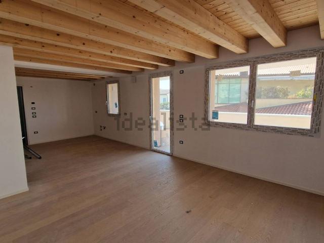 Appartamento in vendita di 151 m² in Via Amalfi