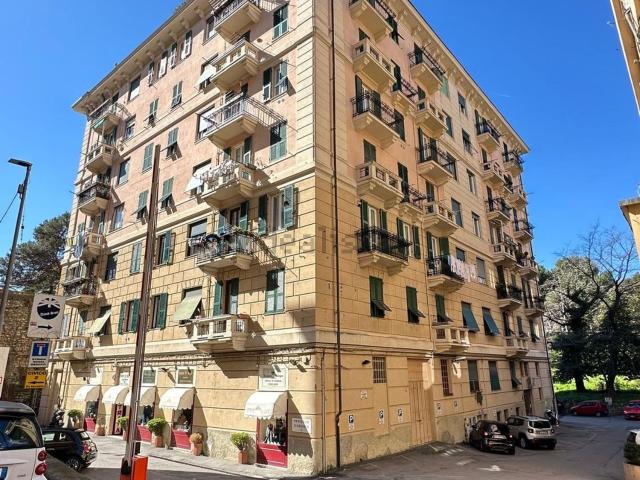 Appartamento in vendita di 151 m² in Via Bocchella