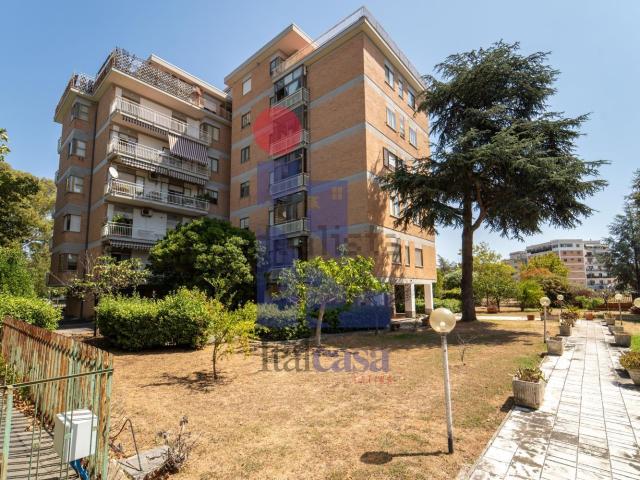 Appartamento in vendita di 151 m² in Via Giuseppe Parini, 5