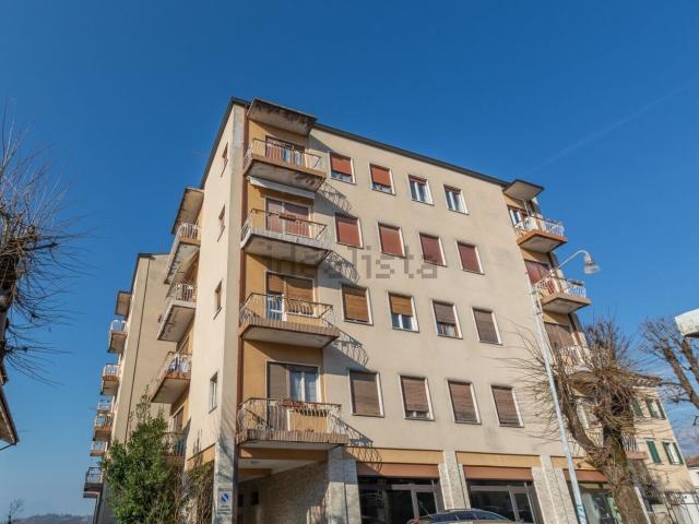 Appartamento in vendita di 151 m² in Via del Piave, 4