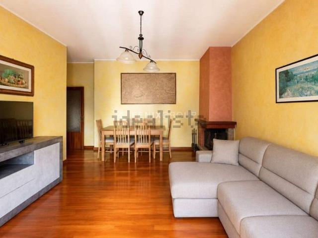 Appartamento in vendita di 151 m² in Via Esino, 12