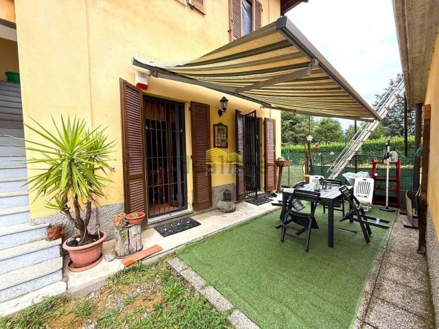 Appartamento in vendita di 151 m² in Via Monsignor Caccia Dominioni