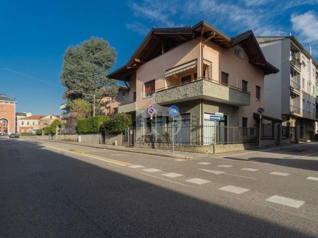 Appartamento in vendita di 151 m² in Via Monte Sabotino, 1