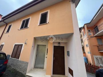 Appartamento in vendita di 151 m² in Via Madonna della Spina, 41