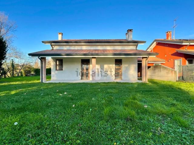 Appartamento in vendita di 151 m² in Via Trento