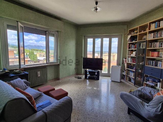 Appartamento in vendita di 151 m² in Viale Trento e Trieste