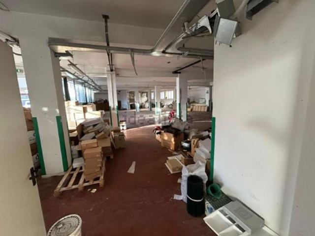Appartamento in vendita di 1521 m² in Via Fratelli Bandiera, 34