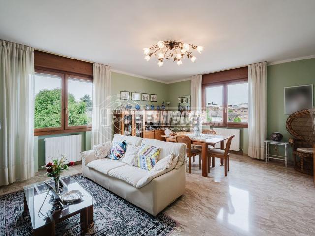 Appartamento in vendita di 192 m²