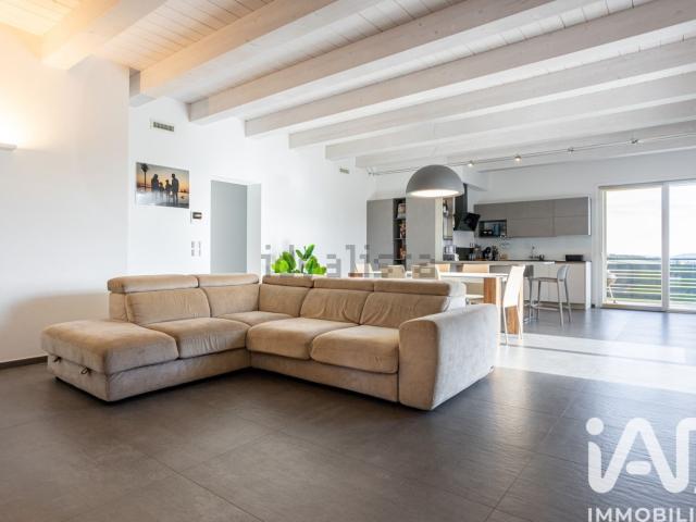 Appartamento in vendita di 152 m² in Via Cantalupo, 6