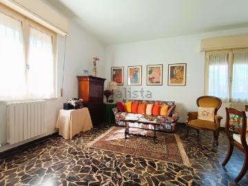 Appartamento in vendita di 152 m² in Via Angelo Battelli