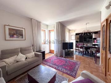 Appartamento in vendita di 152 m² in Via Giovanni Verga, 1