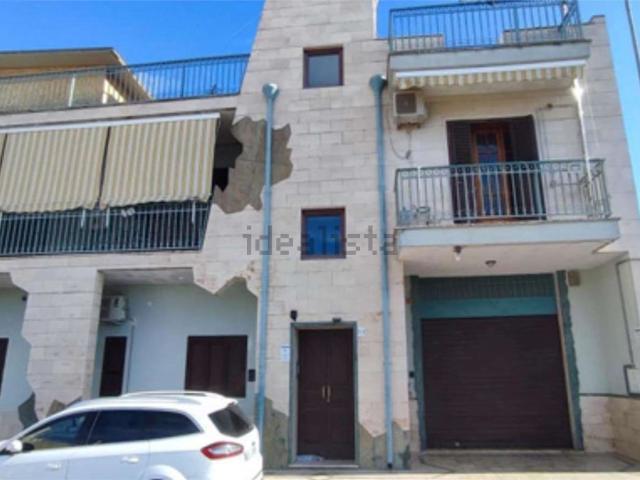 Appartamento in vendita di 152 m² in Via Europa, 33