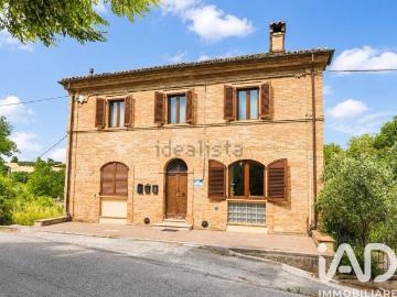 Appartamento in vendita di 152 m² in Via Faleriense, 50