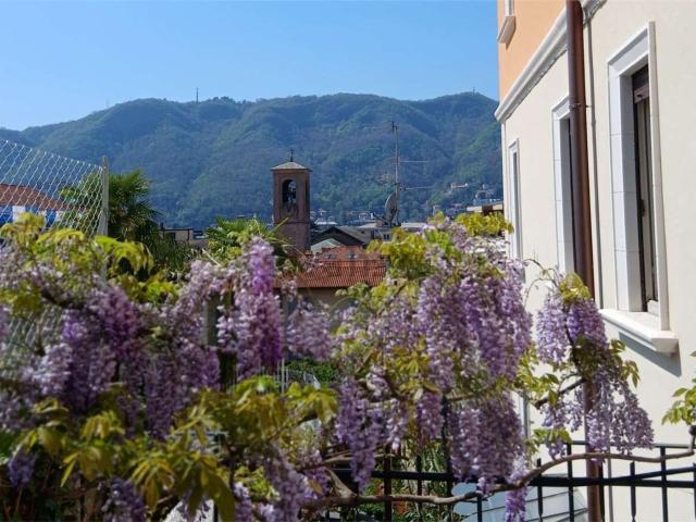 Appartamento in vendita di 152 m² in Via Francesco Crispi, 12
