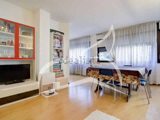 Appartamento in vendita di 152 m² in Via Fratelli Perini