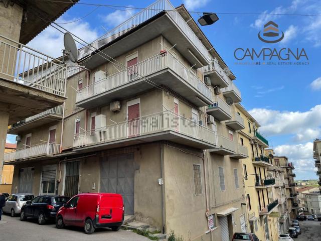 Appartamento in vendita di 152 m² in Via Italia