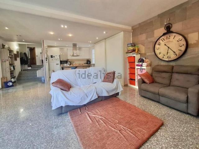 Appartamento in vendita di 152 m² in Via Lucchina, 6