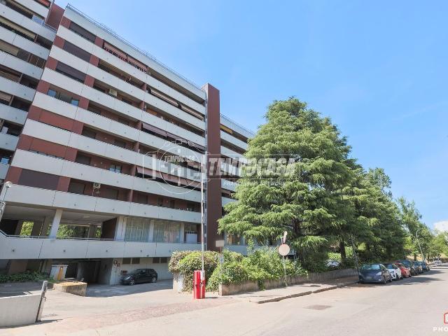 Appartamento in vendita di 125 m² in Via Mario Longhena
