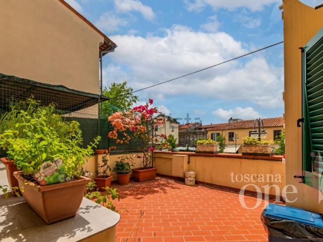 Appartamento in vendita di 152 m² in Via Michelangelo Buonarroti, 114