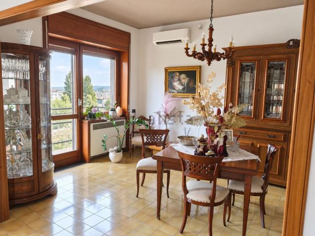 Appartamento in vendita di 152 m² in Via Michele Pironti, 1