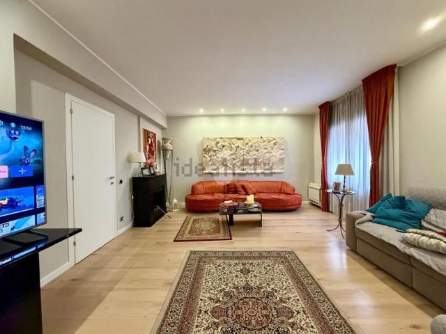 Appartamento in vendita di 152 m² in Via Salvador Allende, 28