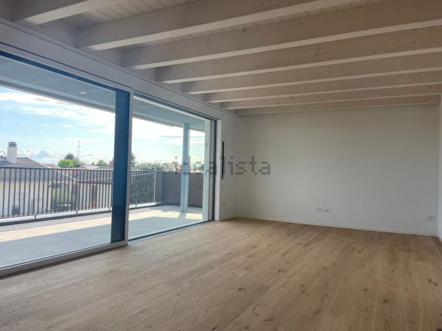 Appartamento in vendita di 152 m² in Via Piave