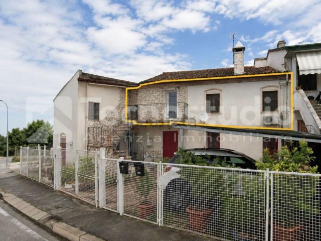 Appartamento in vendita di 152 m² in Via Teonghio